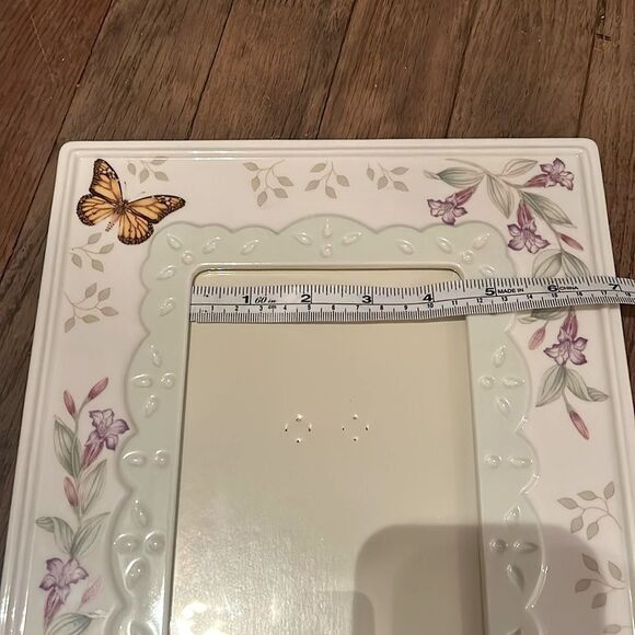 Lenox Butterfly Meadow Ceramic 5x7? Floral Picture Frame - Collectible Pattern - Picture 3 of 16